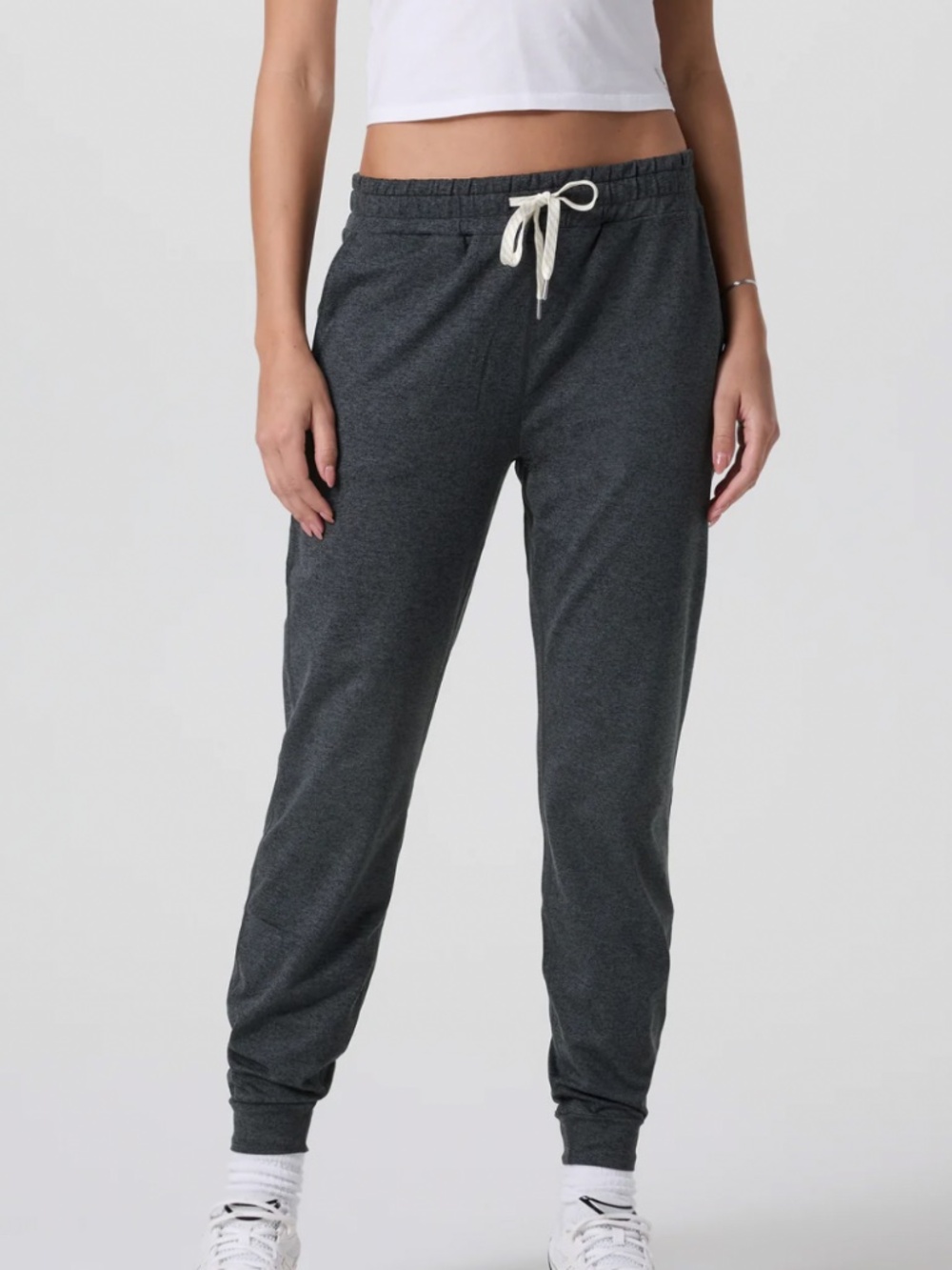 Vuori Performance Joggers sweatpants black heather